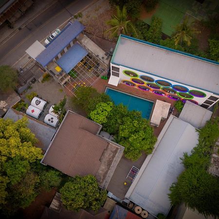 White Rabbit Hostel Siem Reap Exterior photo