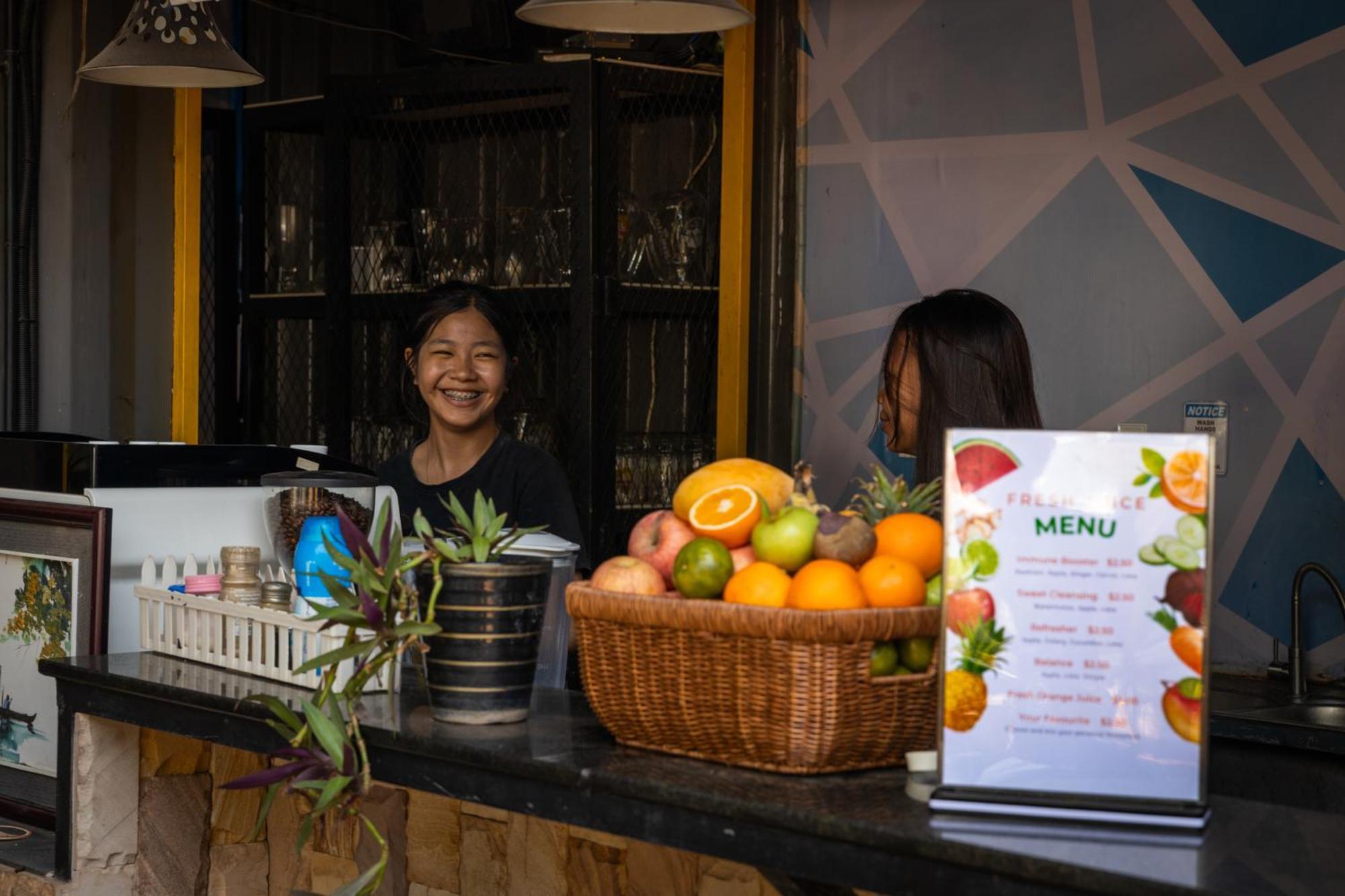 White Rabbit Hostel Siem Reap Exterior photo