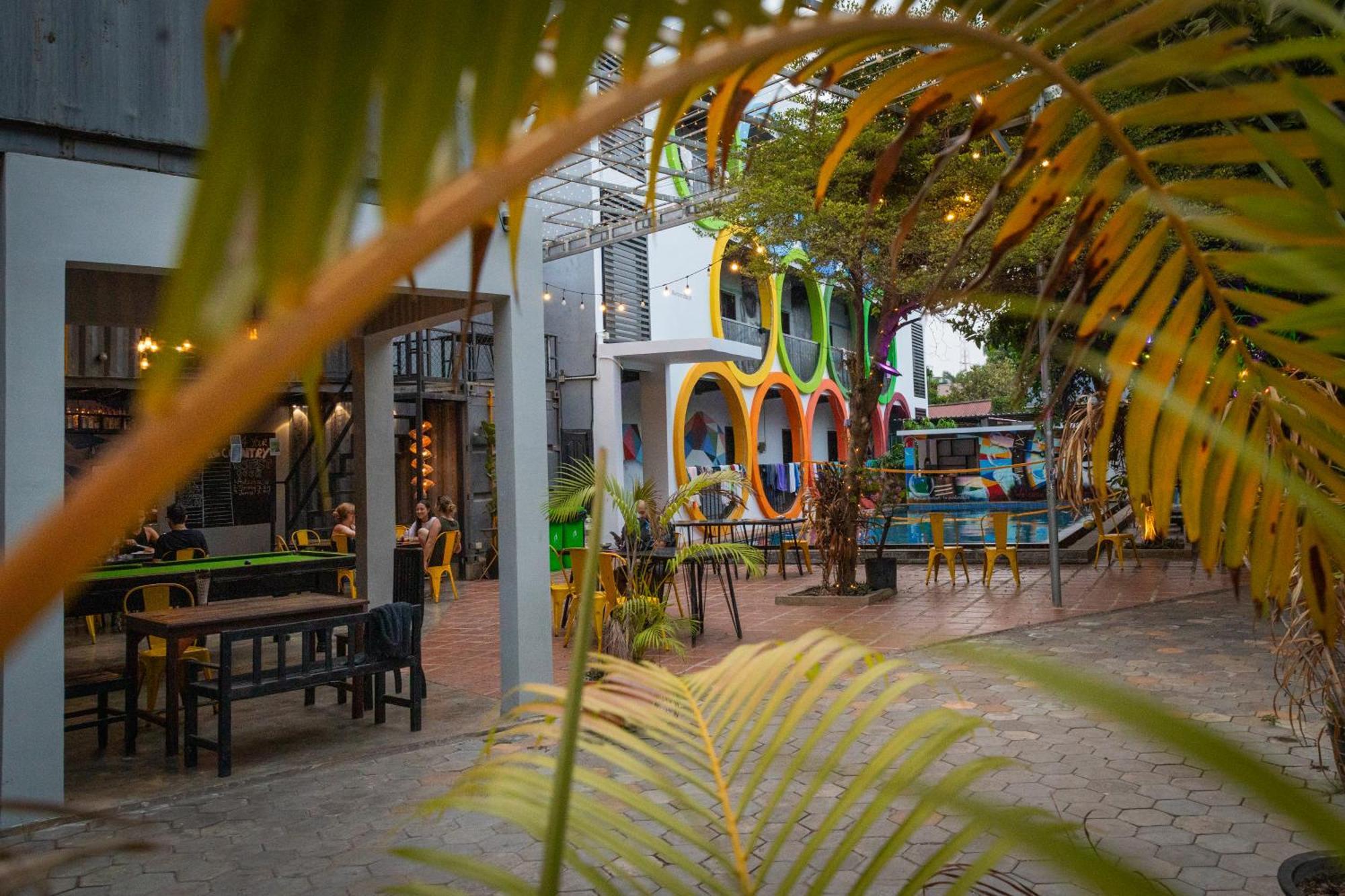 White Rabbit Hostel Siem Reap Exterior photo